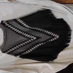 Poncho by Jade. Black and Grey. Size Large. V and Diamond designed.